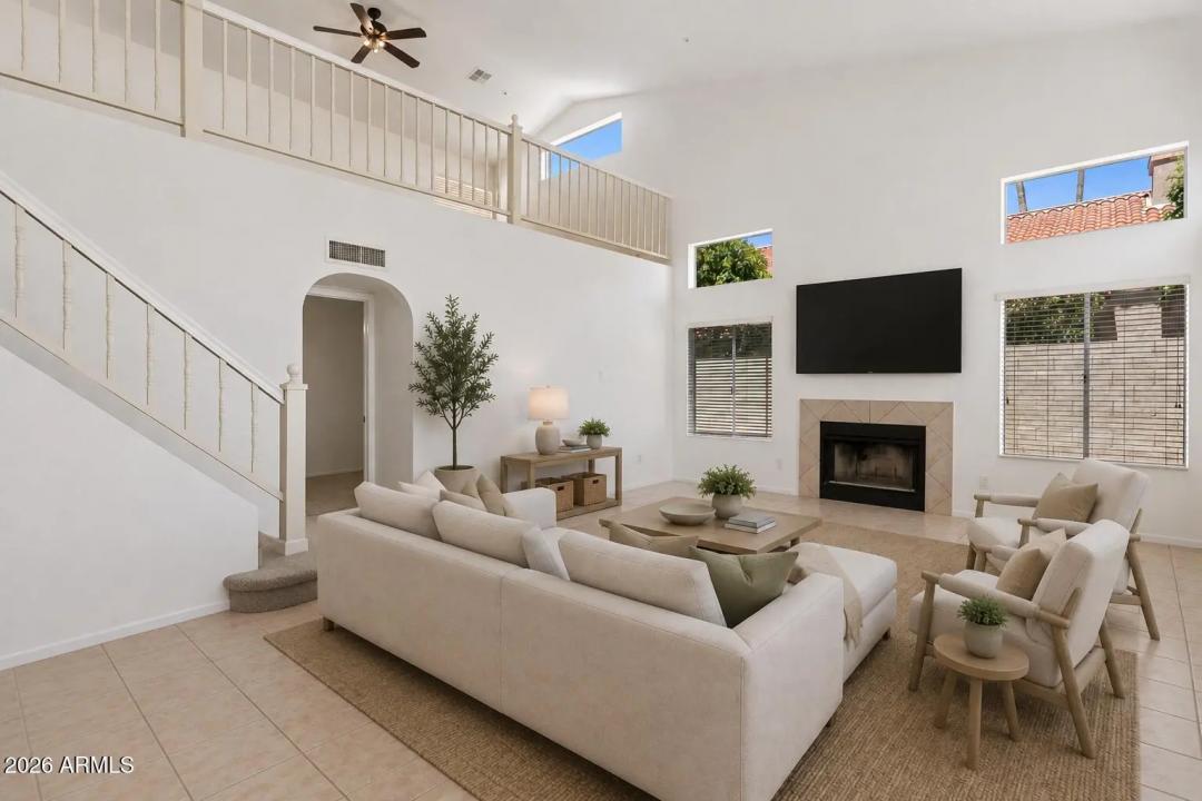 Real Estate Picture 5