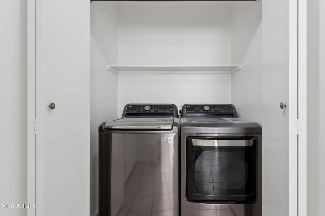 Real Estate Picture 23