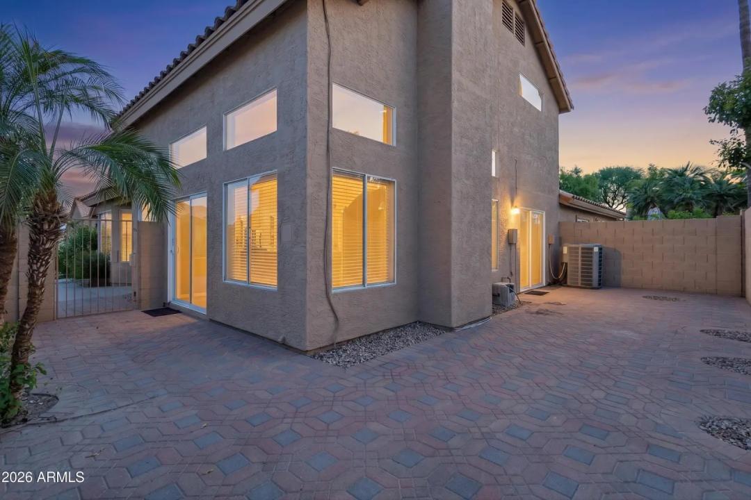 Real Estate Picture 25