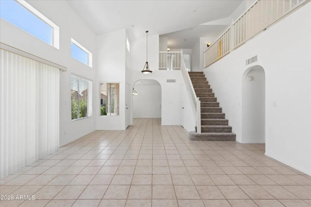 Real Estate Picture 6
