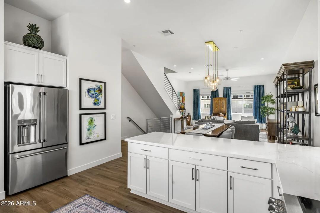 Real Estate Picture 13