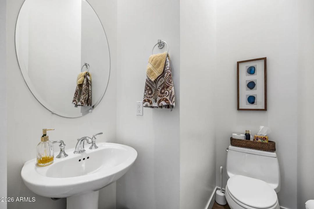 Real Estate Picture 18