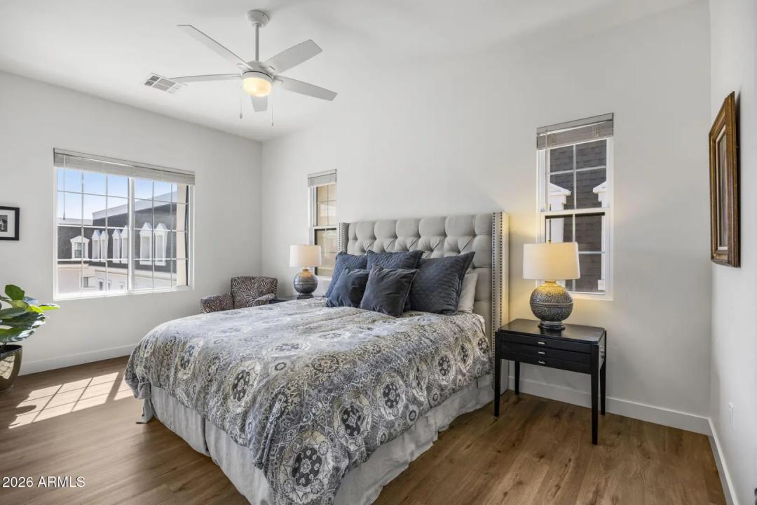 Real Estate Picture 19