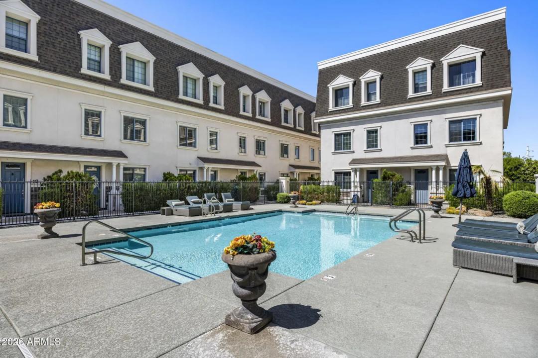 Real Estate Picture 31