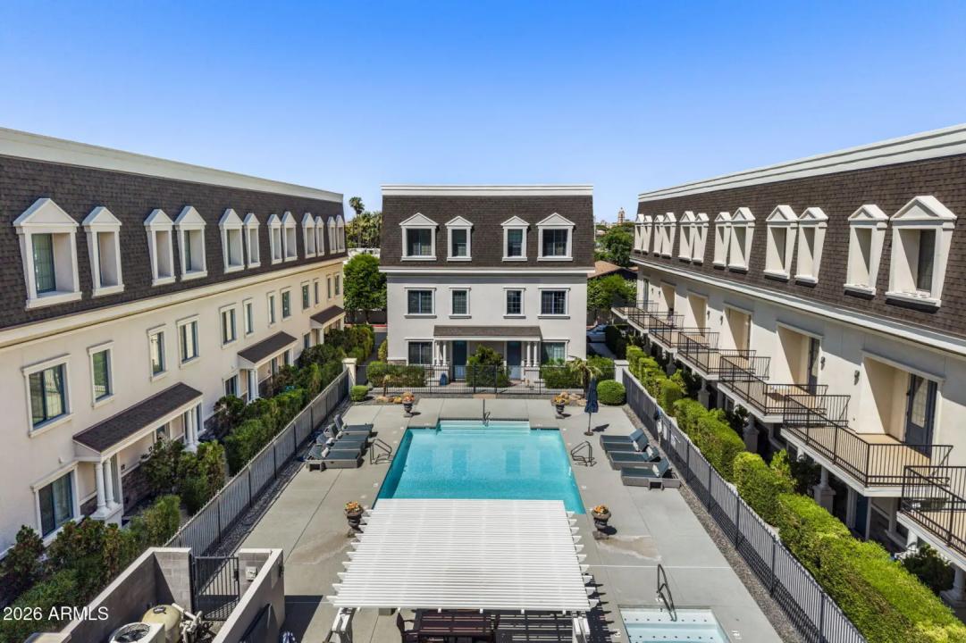 Real Estate Picture 36