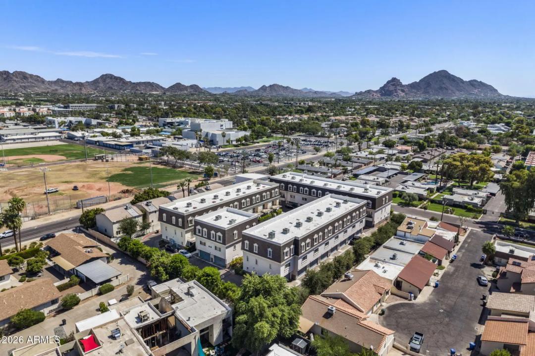 Real Estate Picture 40