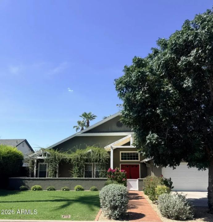 Real Estate Picture 1