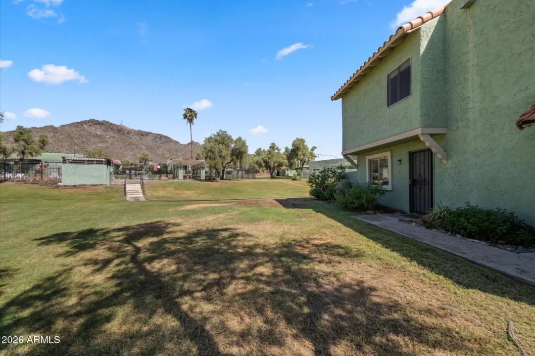 Real Estate Picture 11