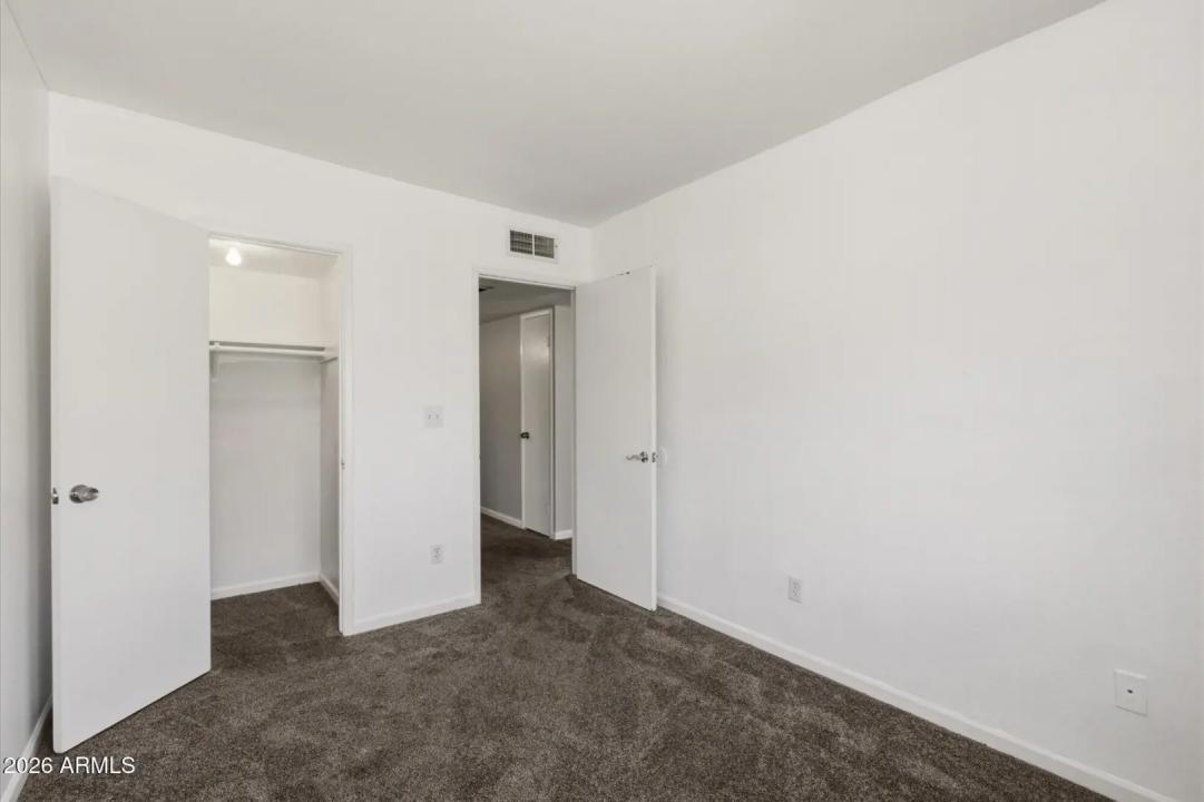 Real Estate Picture 8