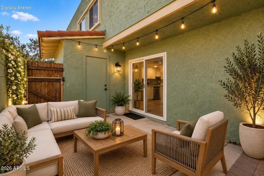 Real Estate Picture 12