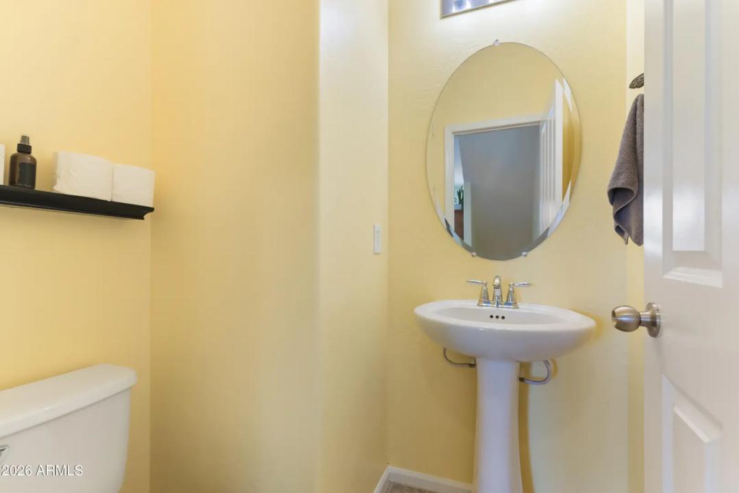 Real Estate Picture 25