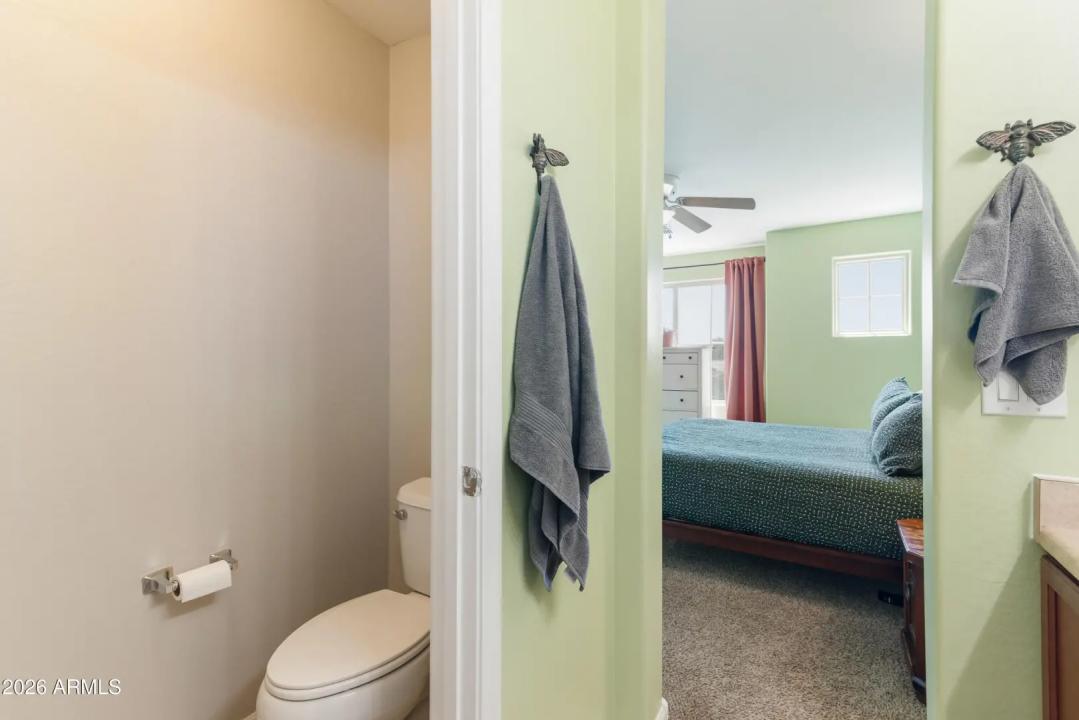Real Estate Picture 30