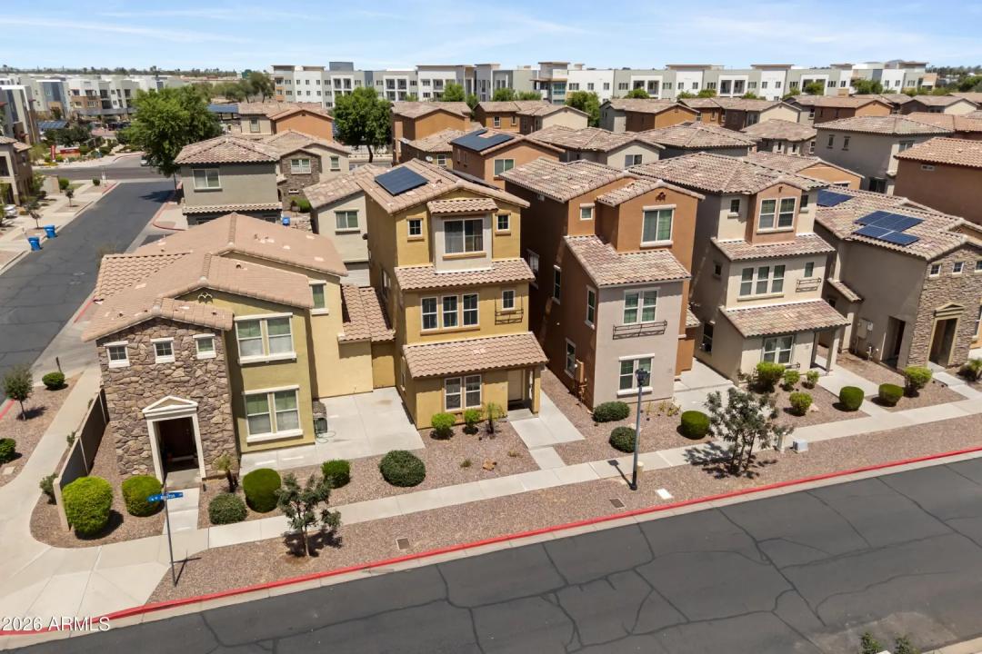 Real Estate Picture 2