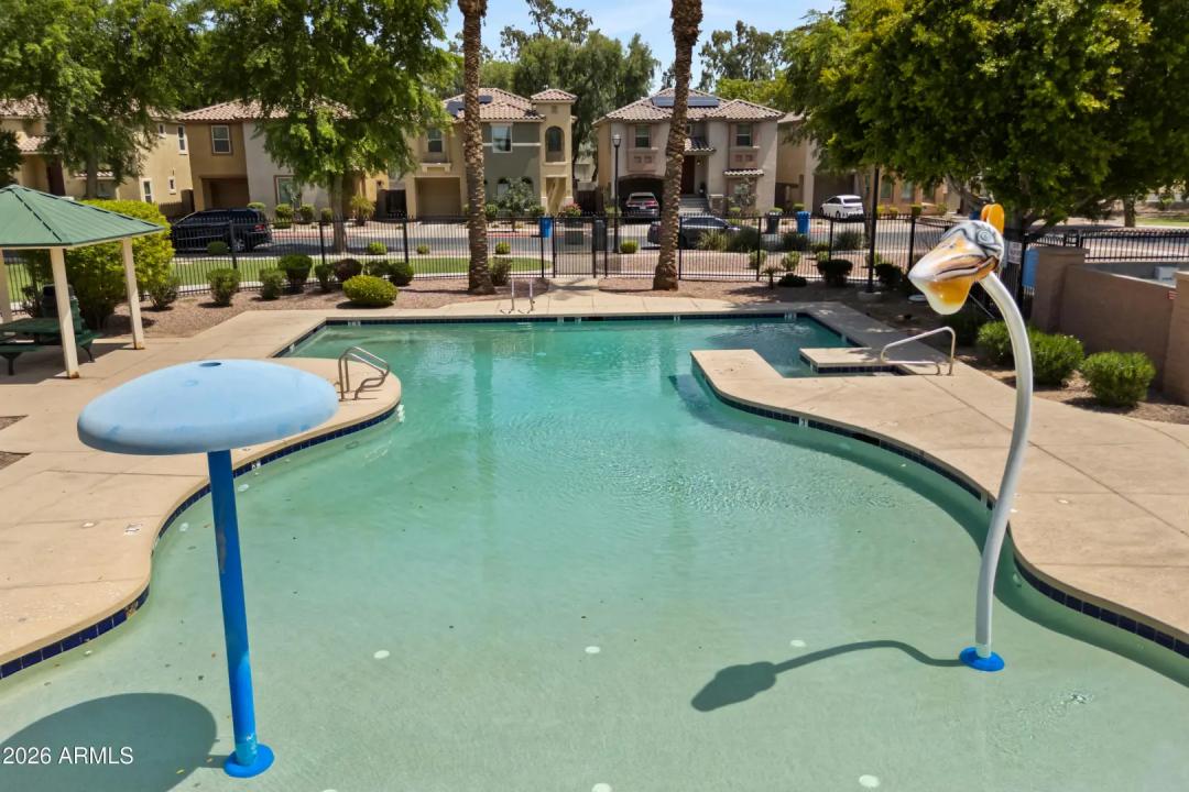 Real Estate Picture 40