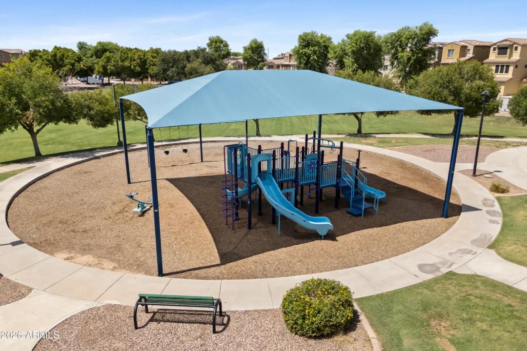 Real Estate Picture 45