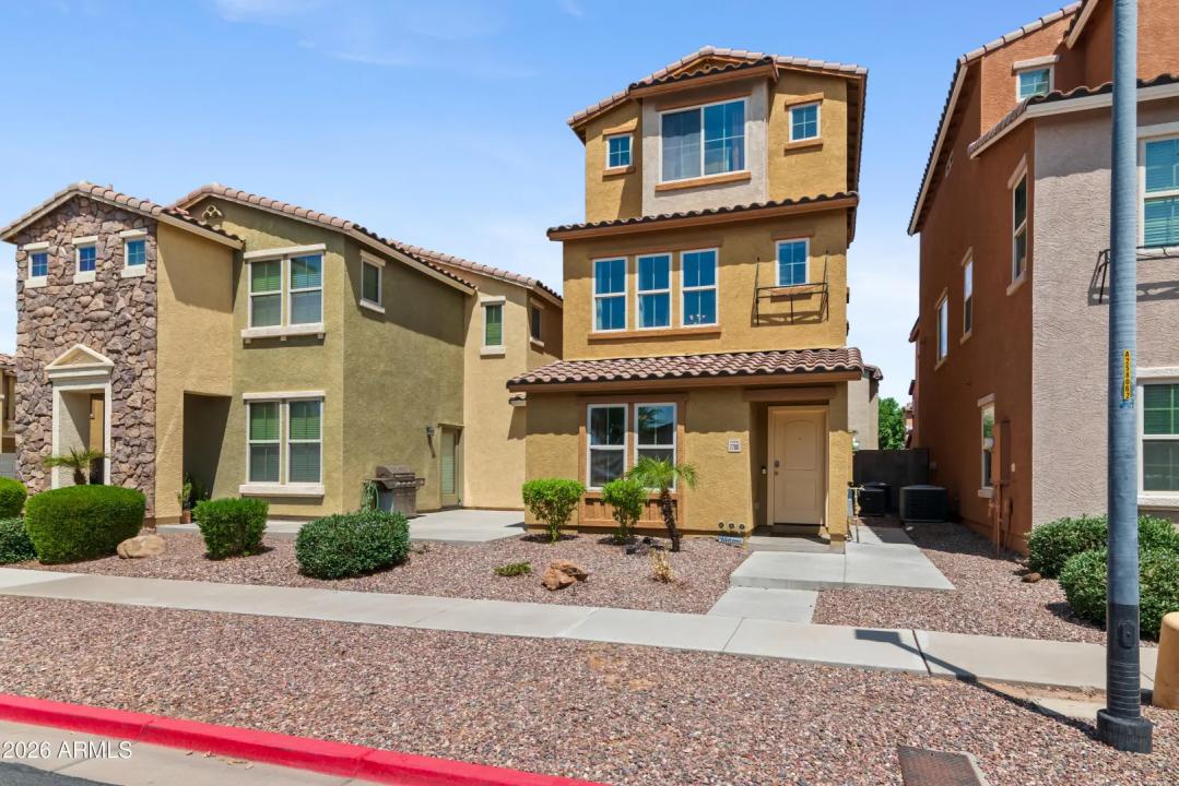 Real Estate Picture 5