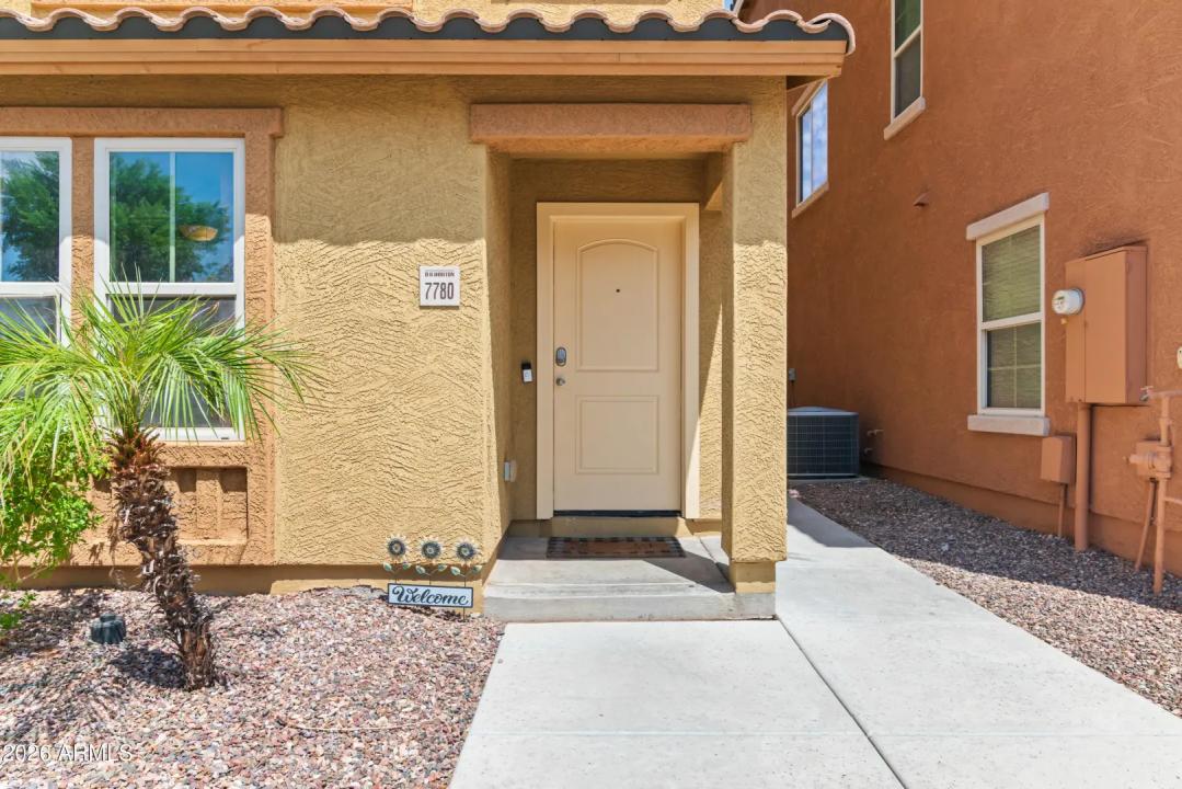 Real Estate Picture 6