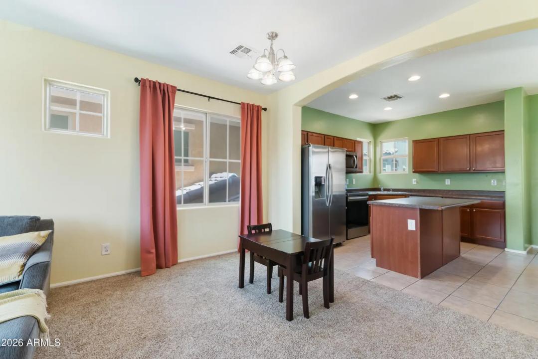 Real Estate Picture 13