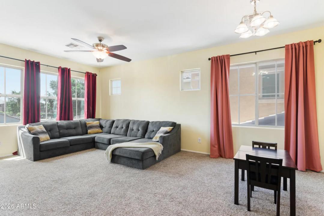 Real Estate Picture 23