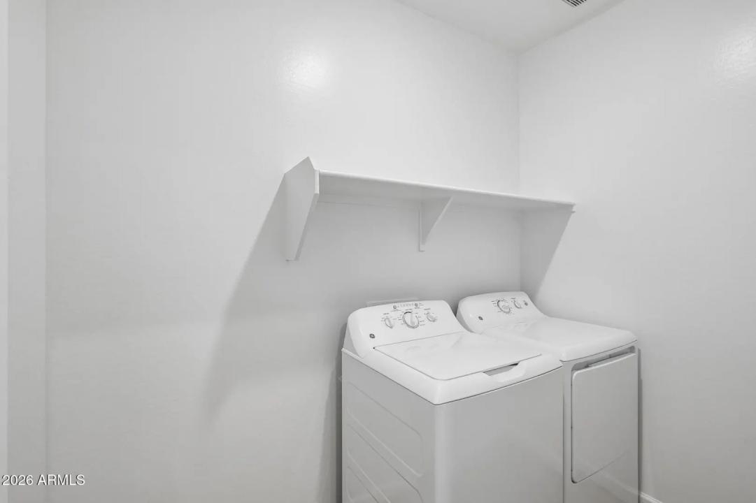 Real Estate Picture 10