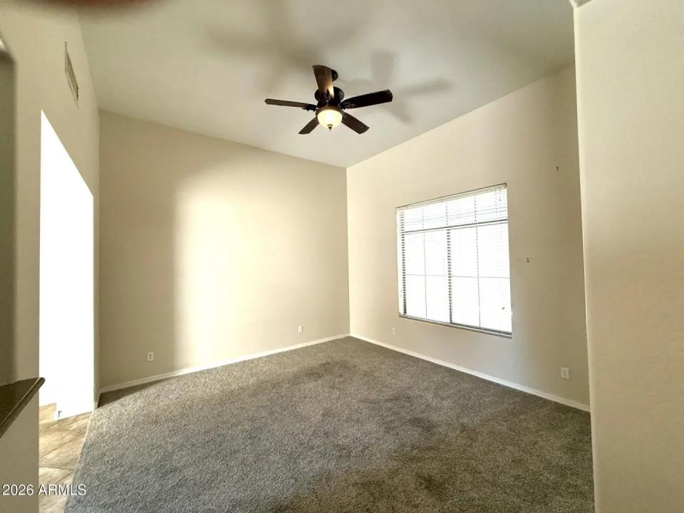 Real Estate Picture 7