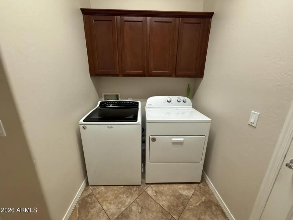 Real Estate Picture 18