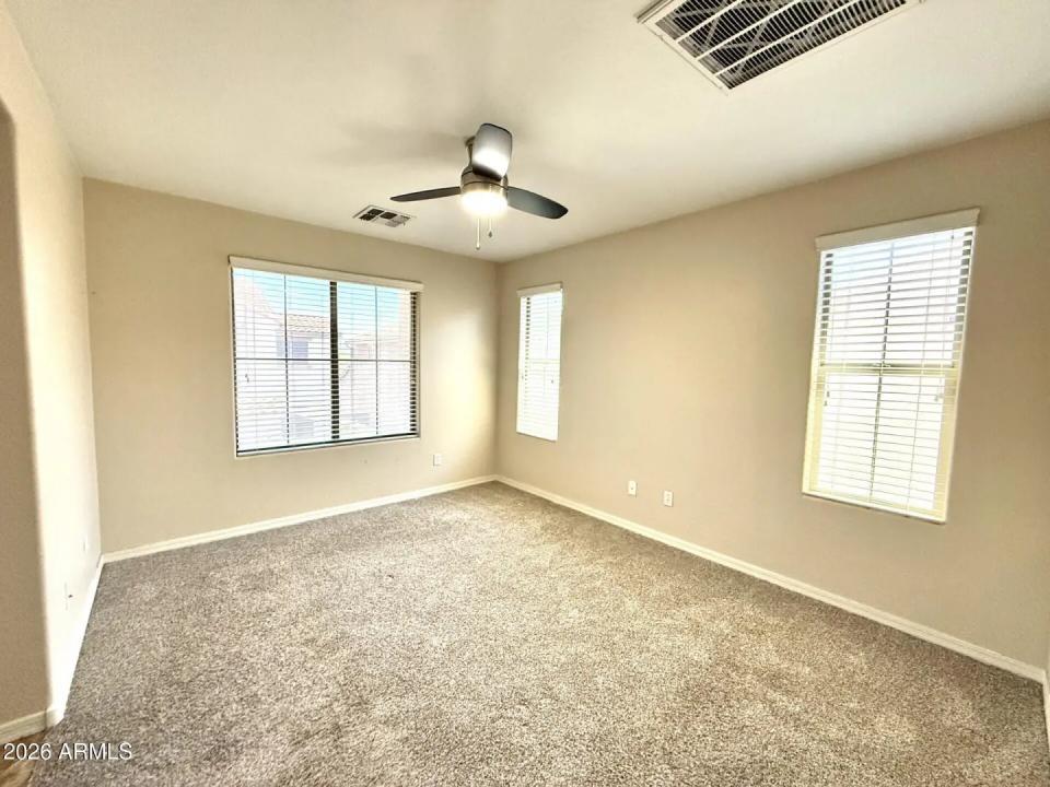 Real Estate Picture 10