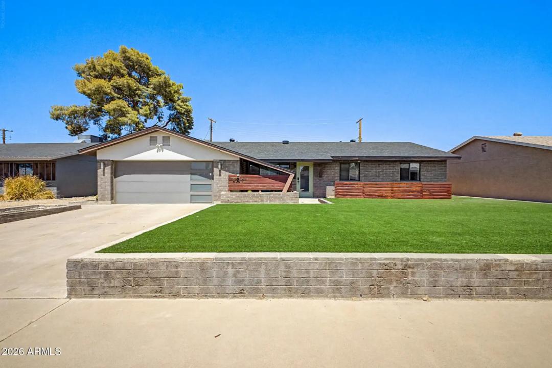 Real Estate Picture 2