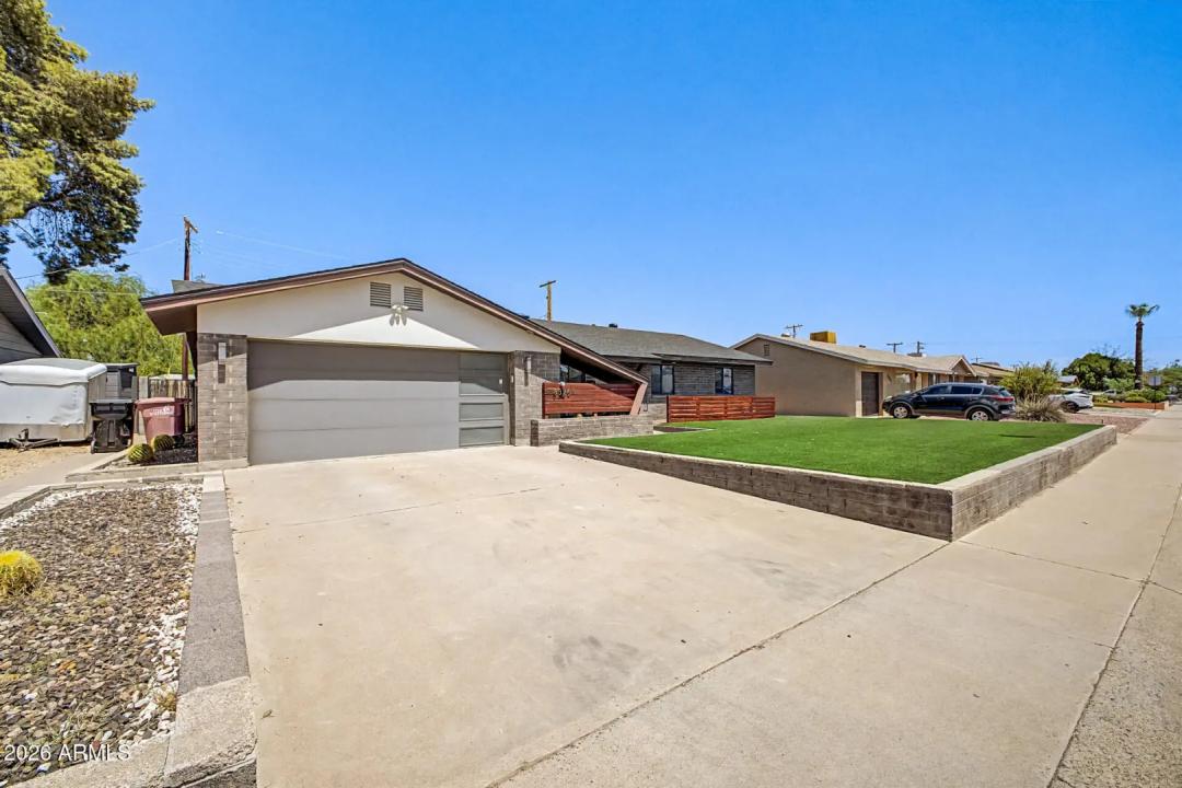 Real Estate Picture 32