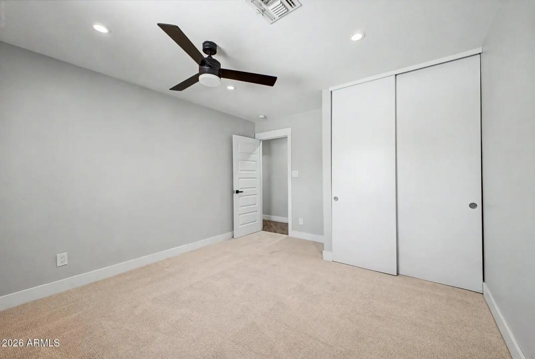 Real Estate Picture 21