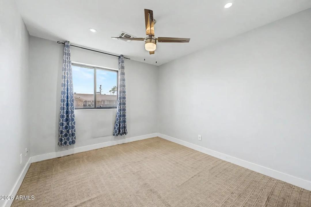 Real Estate Picture 22