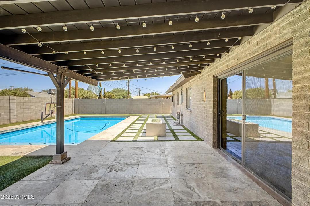 Real Estate Picture 26