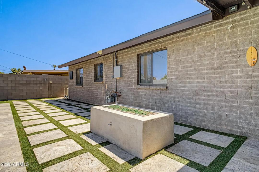 Real Estate Picture 33
