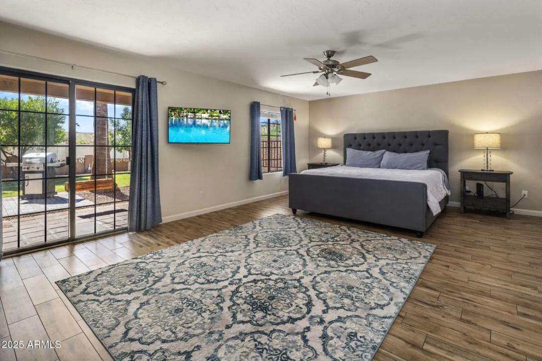 Real Estate Picture 14
