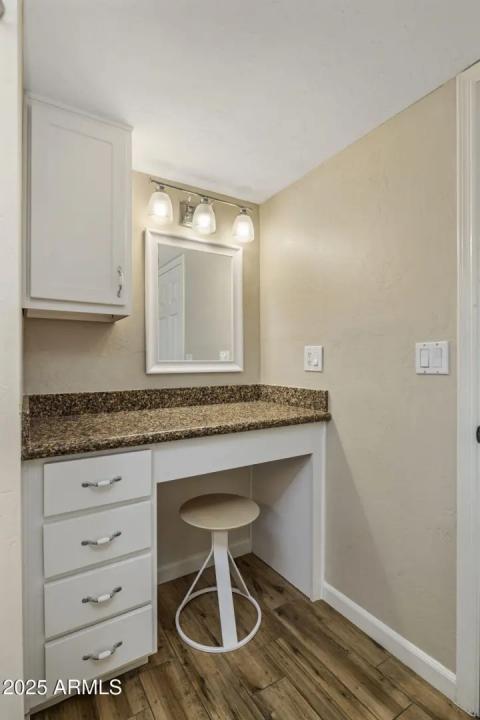 Real Estate Picture 16