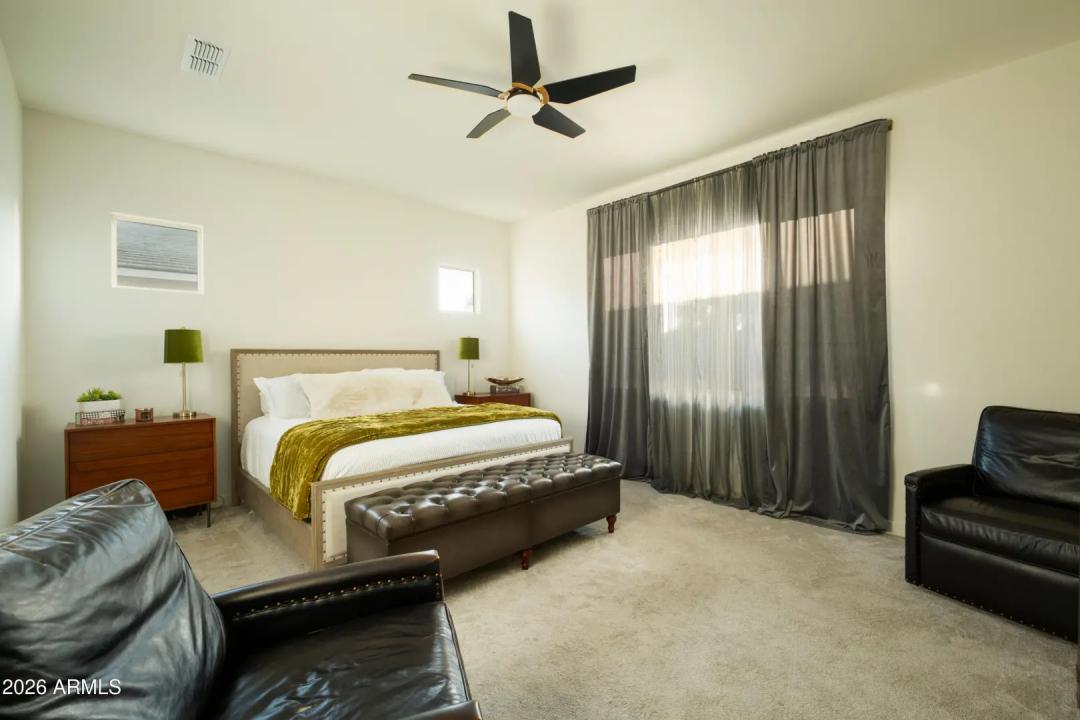 Real Estate Picture 17