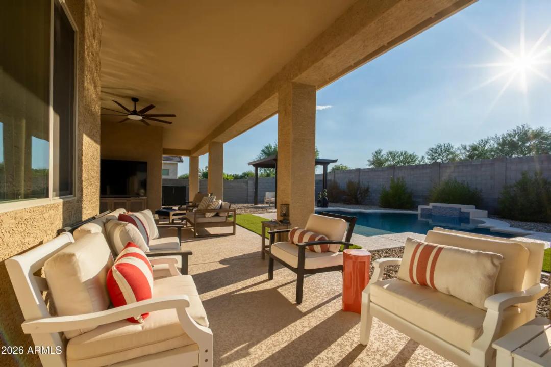 Real Estate Picture 27