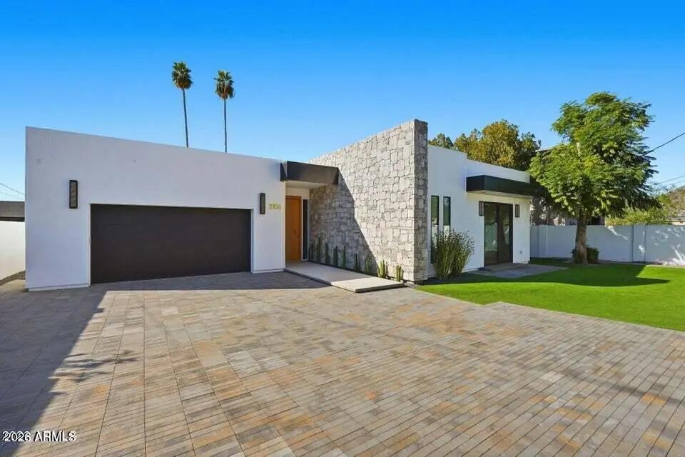 Real Estate Picture 1
