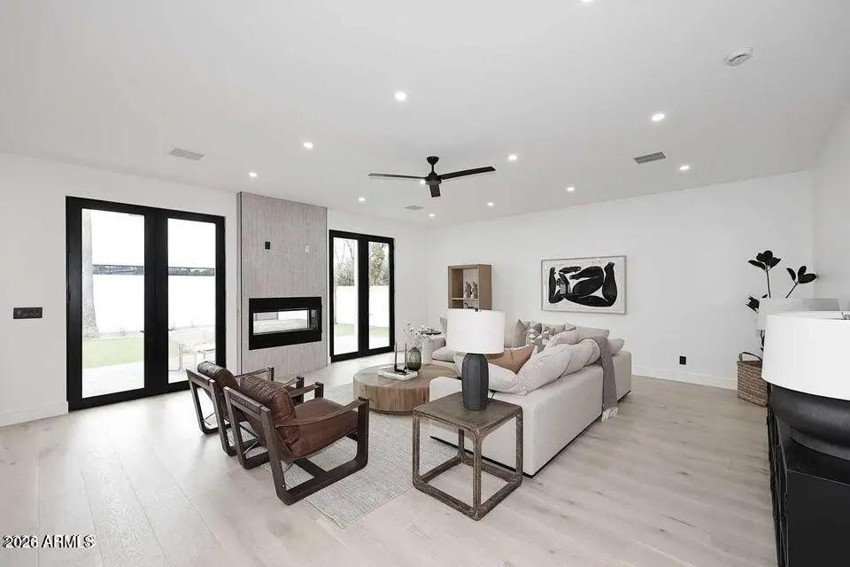 Real Estate Picture 6