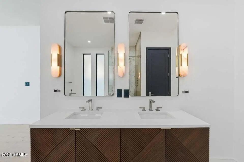 Real Estate Picture 23