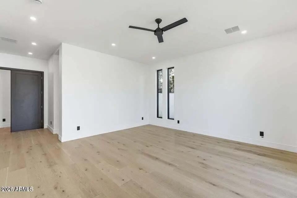 Real Estate Picture 26