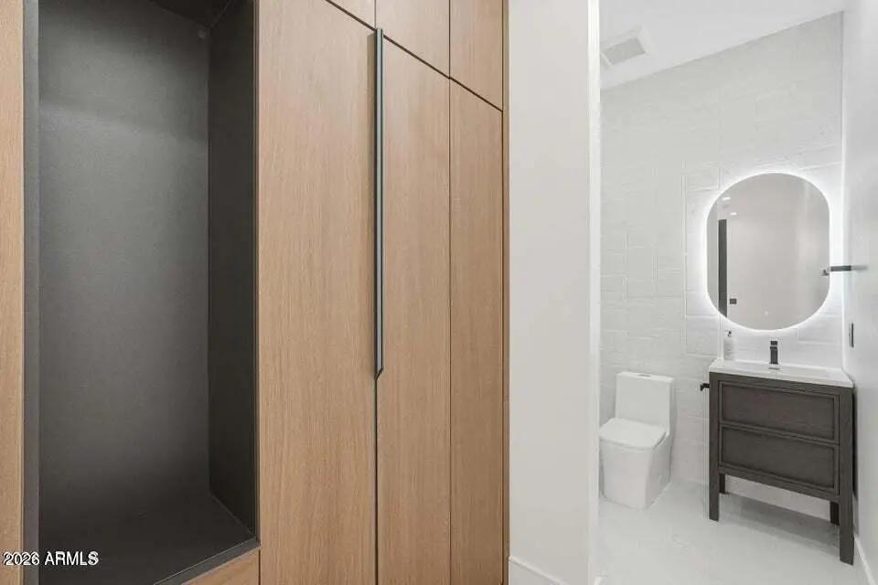 Real Estate Picture 33