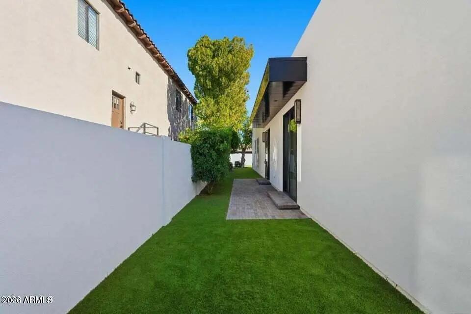 Real Estate Picture 38
