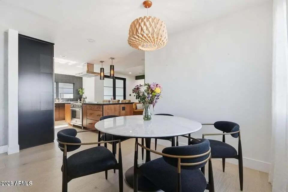 Real Estate Picture 7