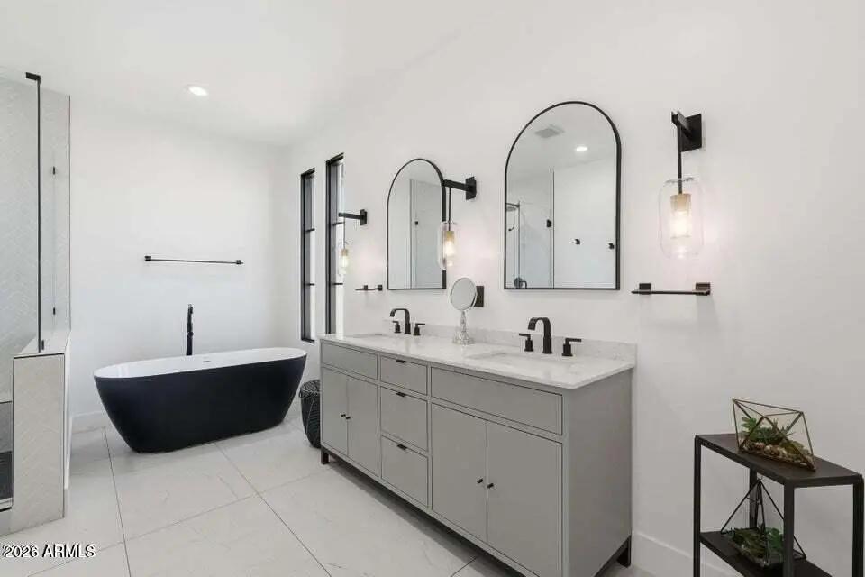 Real Estate Picture 13