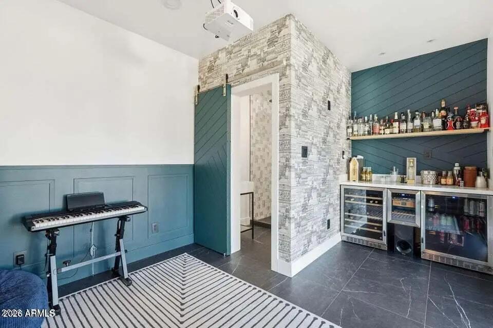 Real Estate Picture 18