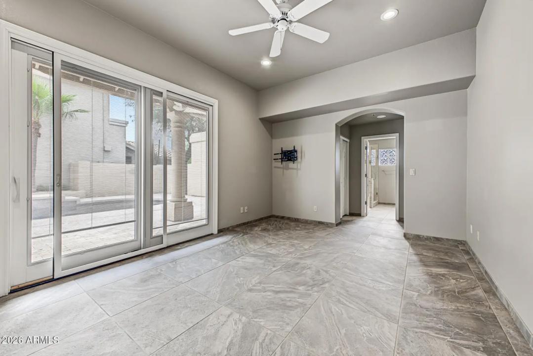 Real Estate Picture 16