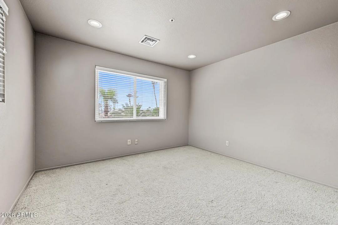 Real Estate Picture 28