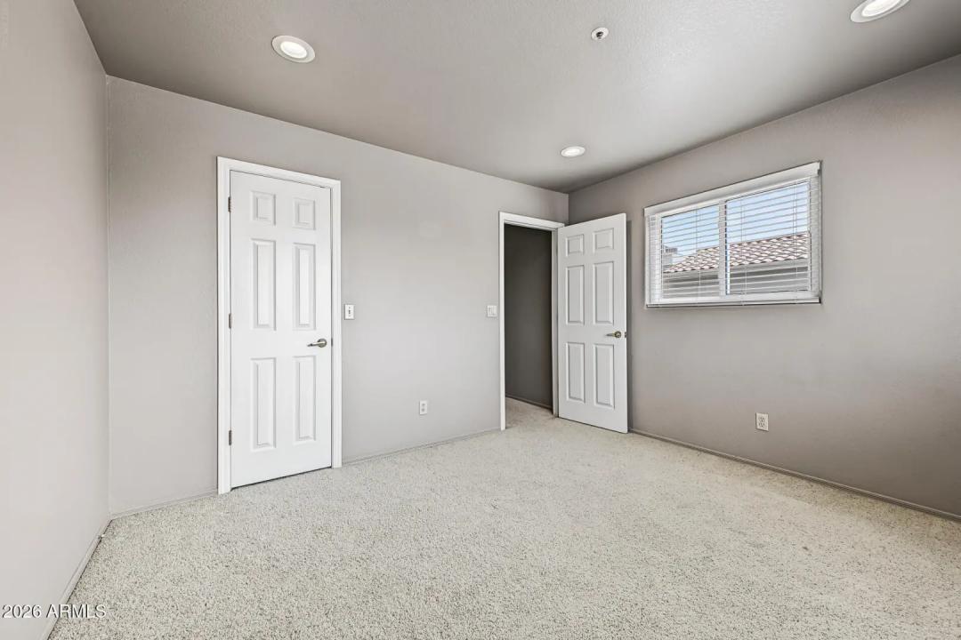 Real Estate Picture 29