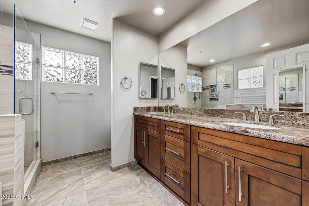 Real Estate Picture 19